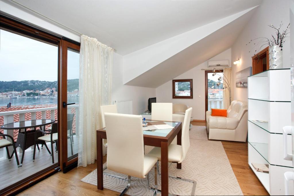 Apartments Tisno - Villa Mare الغرفة الصورة